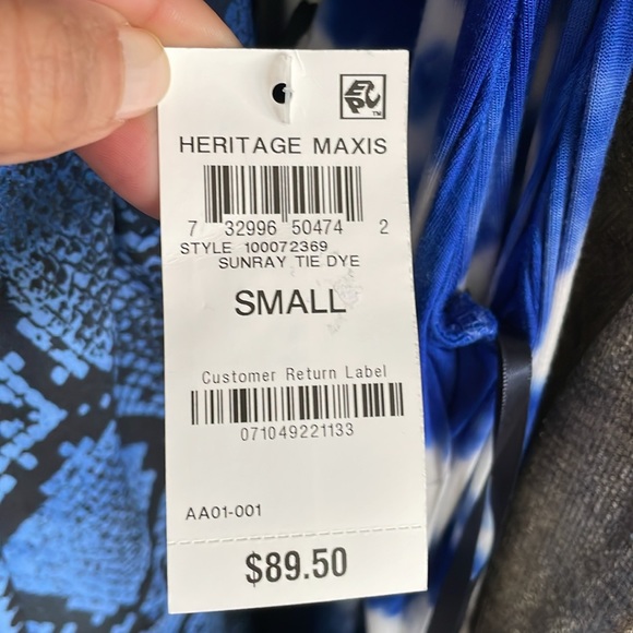 Brand new maxi dress. Vibrant colors.  Super cute! 💙 check my ratings! - Picture 3 of 3